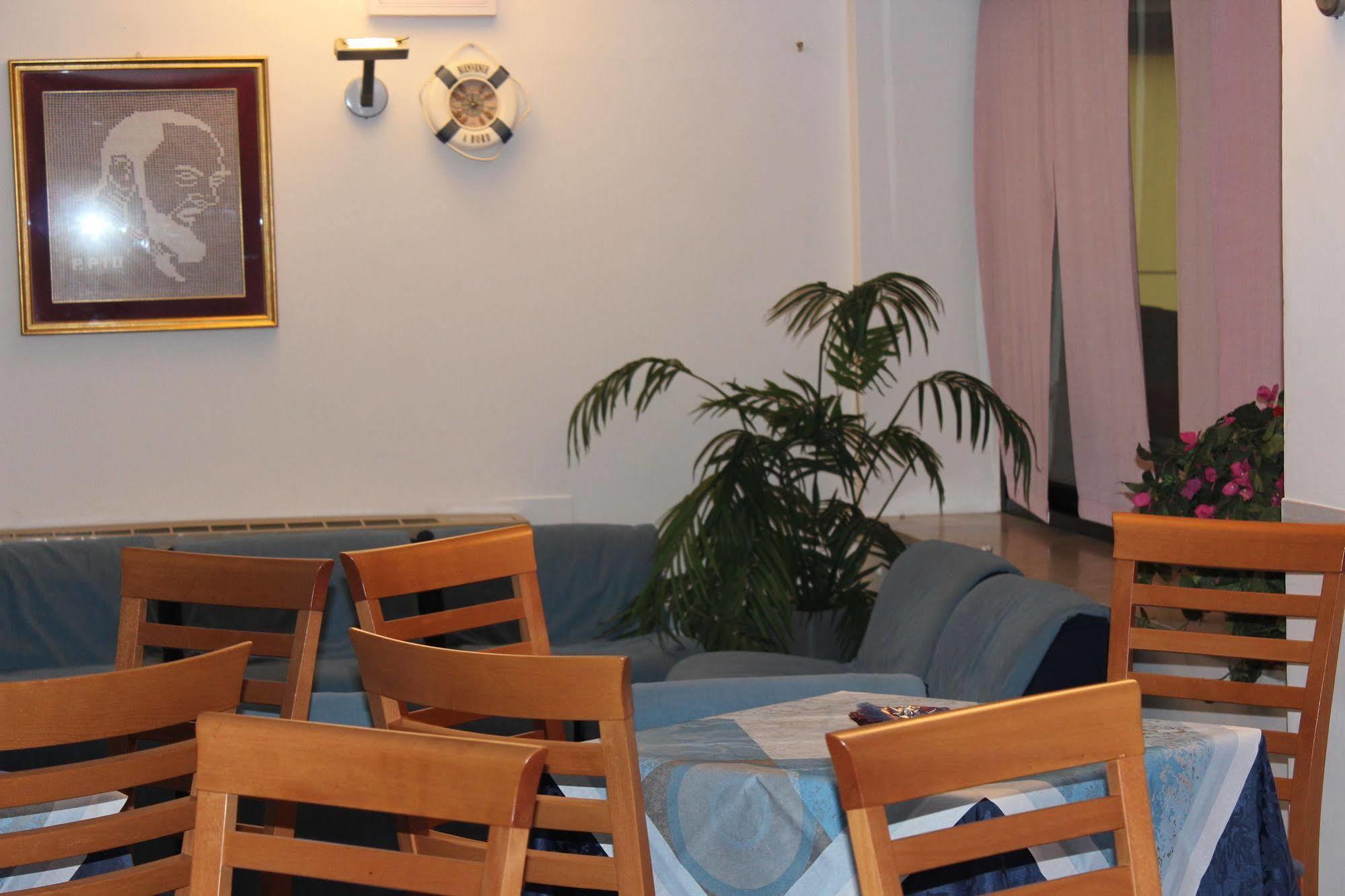 Florida Park Hotel Μπελάρια-Ιτζέα Μαρίνα Εξωτερικό φωτογραφία