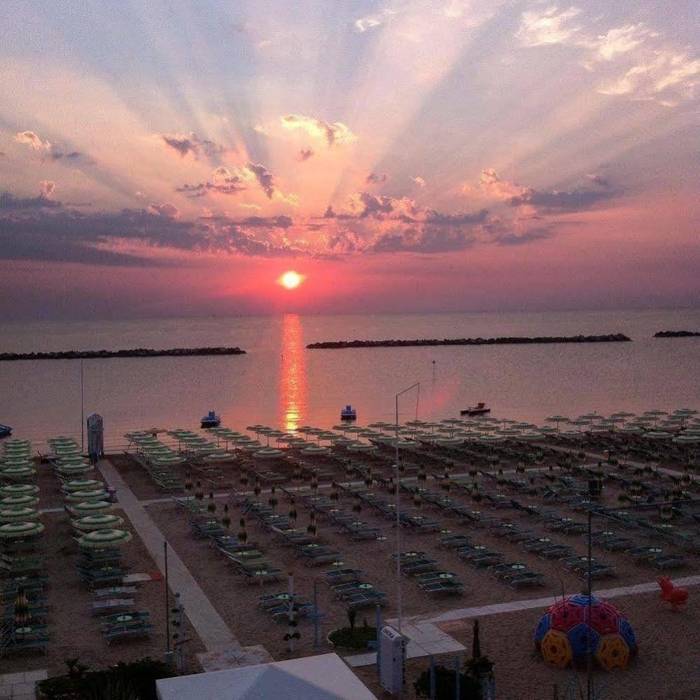 Florida Park Hotel Μπελάρια-Ιτζέα Μαρίνα Εξωτερικό φωτογραφία