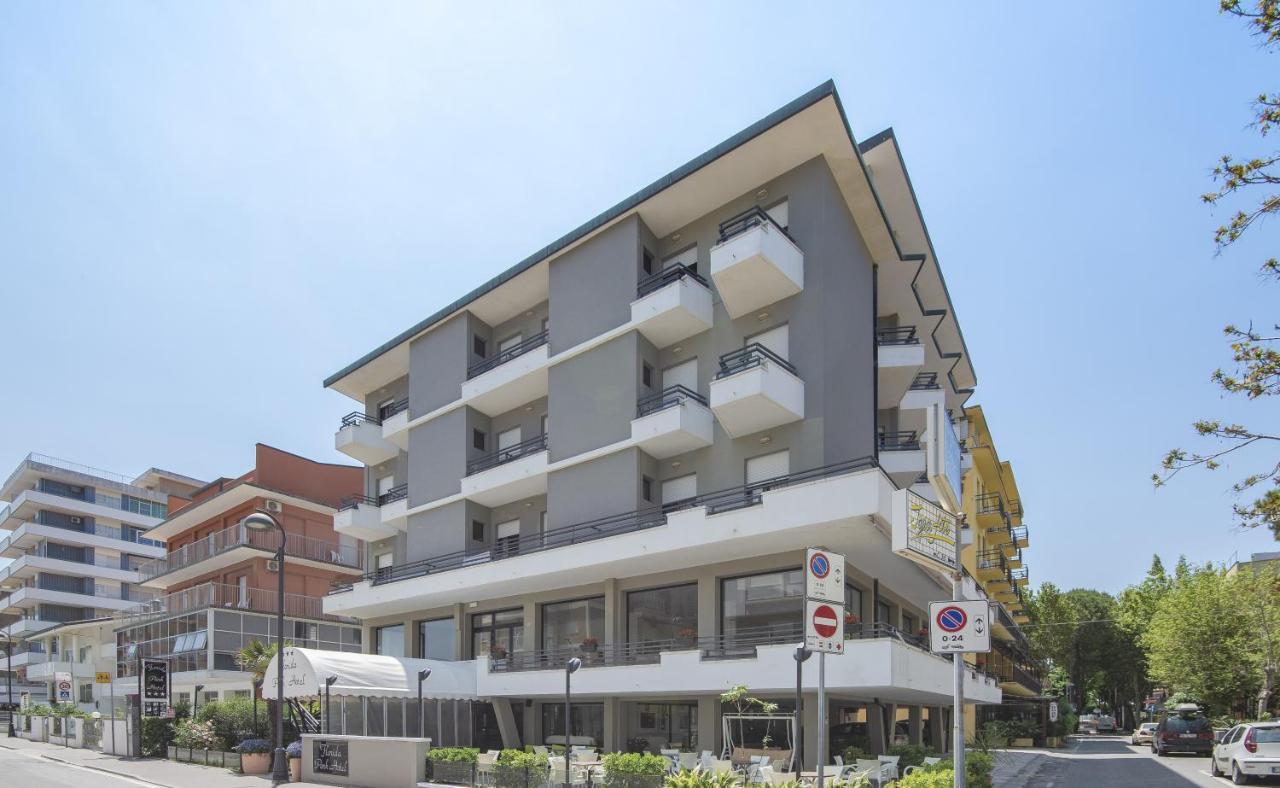 Florida Park Hotel Μπελάρια-Ιτζέα Μαρίνα Εξωτερικό φωτογραφία